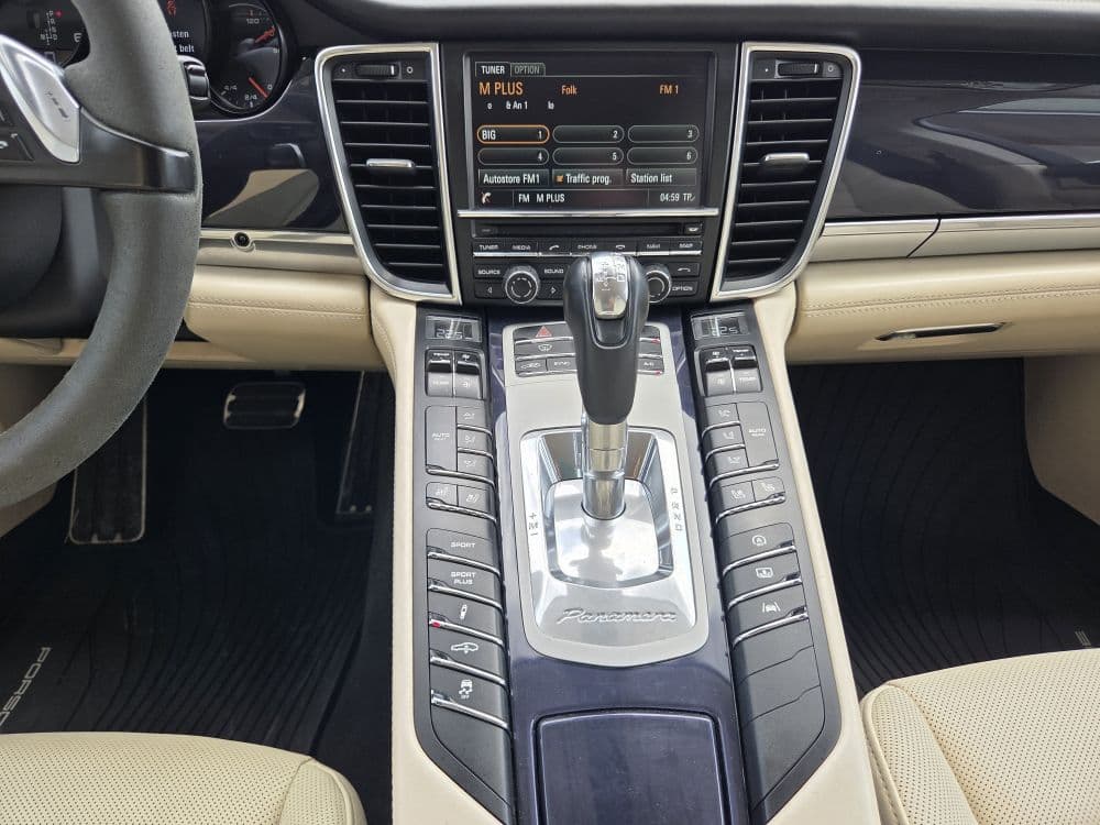 Porsche Panamera 3.0D Facelift - 13