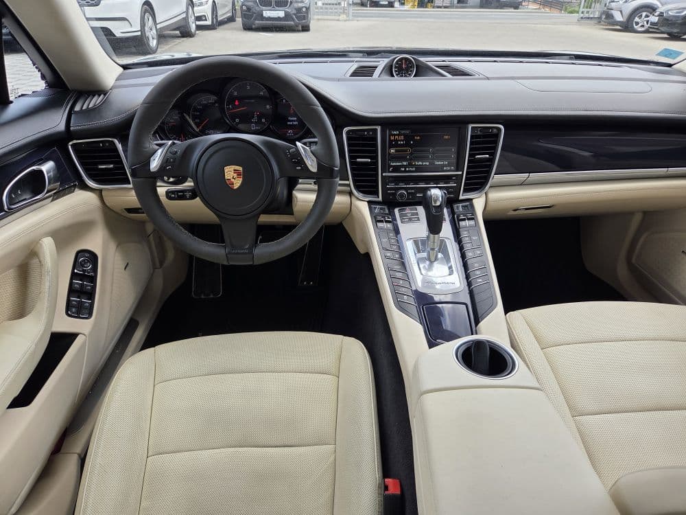 Porsche Panamera 3.0D Facelift - 11