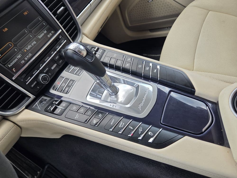 Porsche Panamera 3.0D Facelift - 17