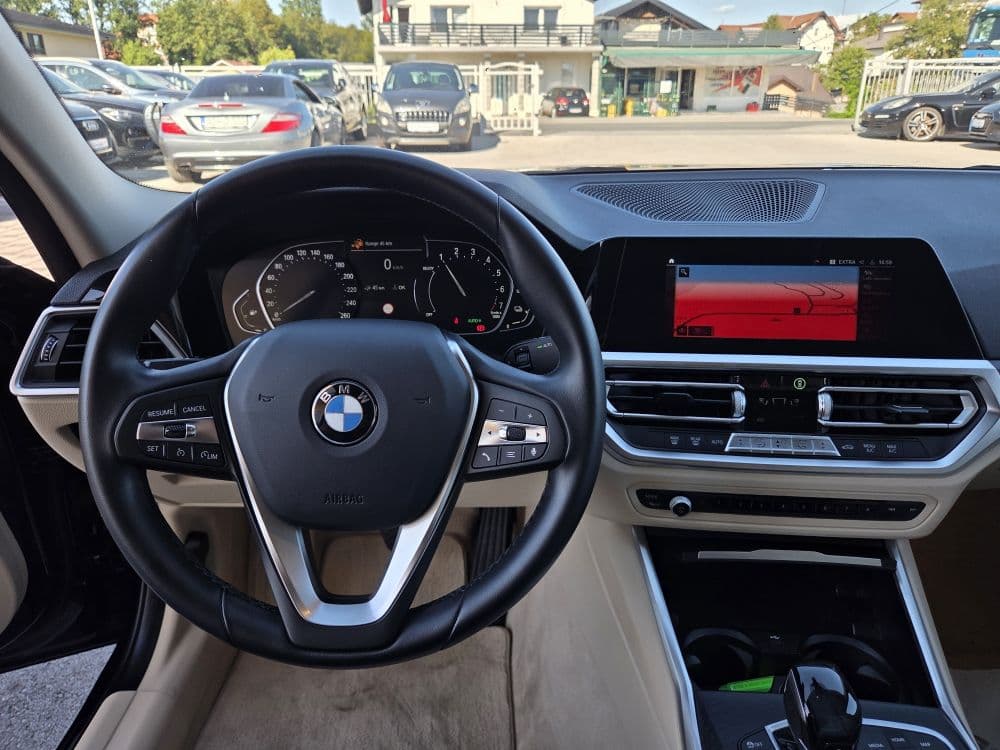 BMW 330 E BUSINESS AUT - 11