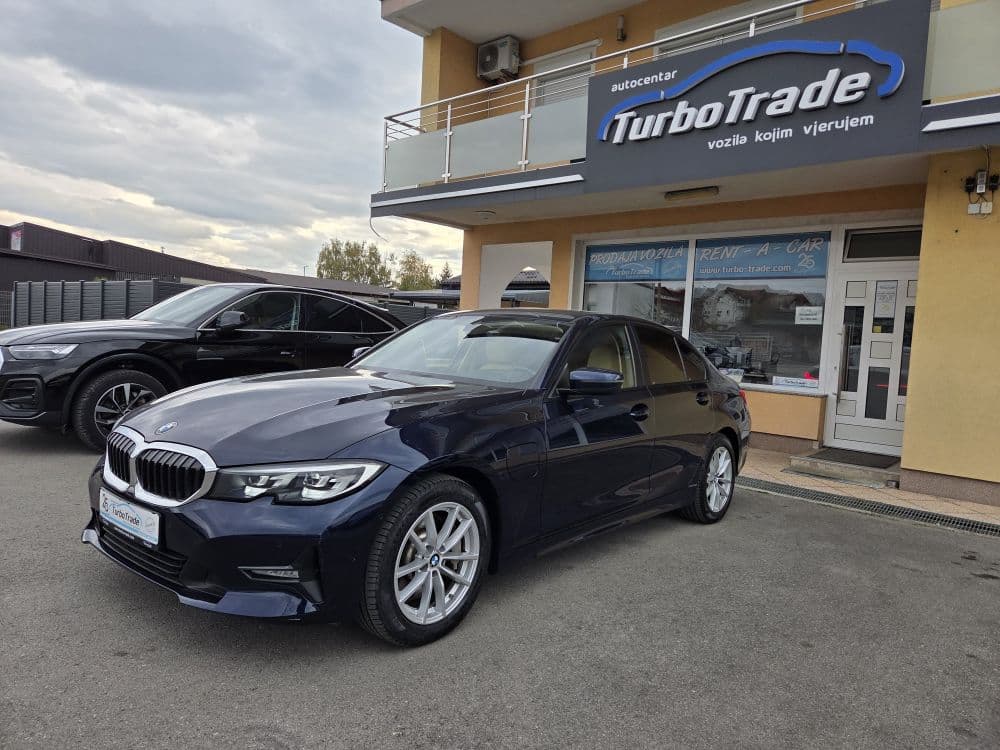 BMW 330 E BUSINESS AUT - 3