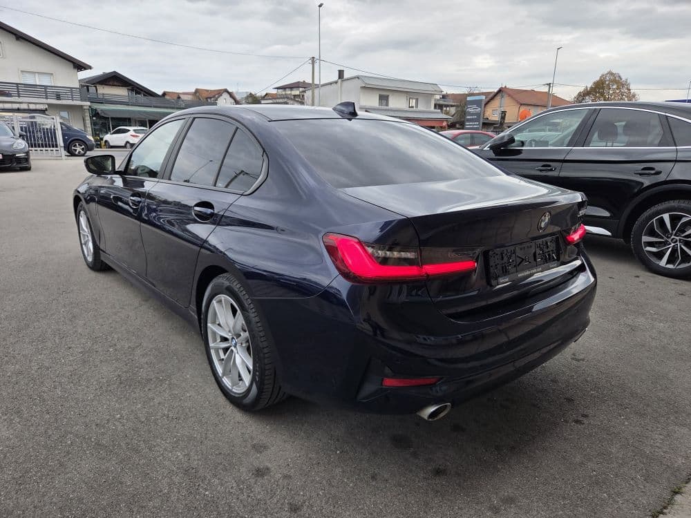 BMW 330 E BUSINESS AUT - 6