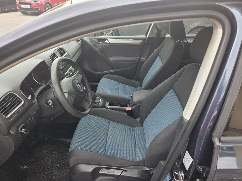 Volkswagen Golf VI 1.6 TDI - 9