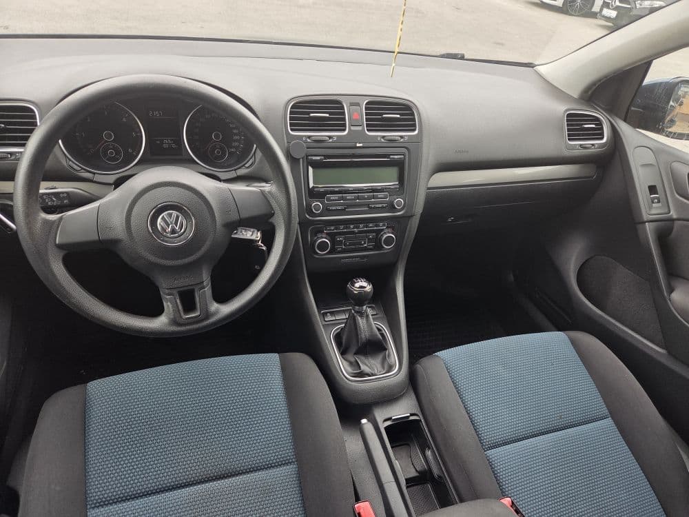 Volkswagen Golf VI 1.6 TDI - 10
