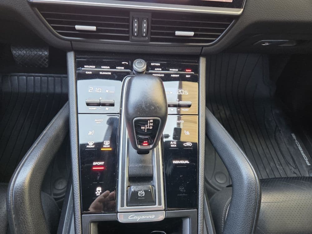 Porsche Cayenne 3.0 V6 Tiptronic Panorama - 18