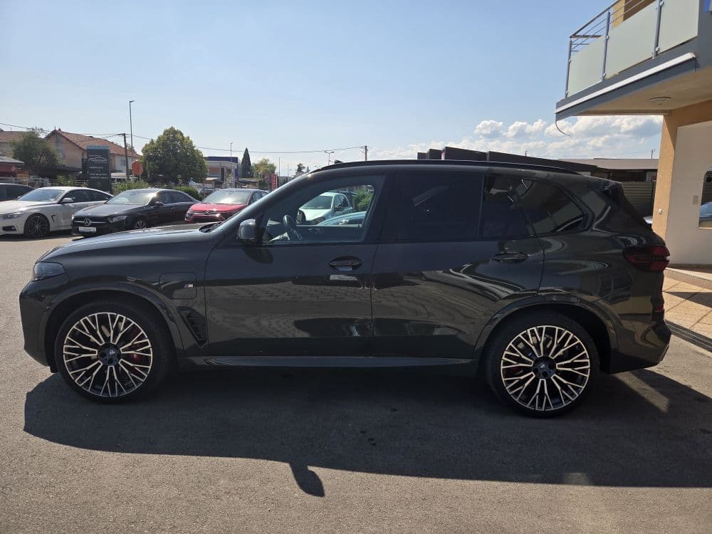BMW X5 50 E X-DRIVE M - 4