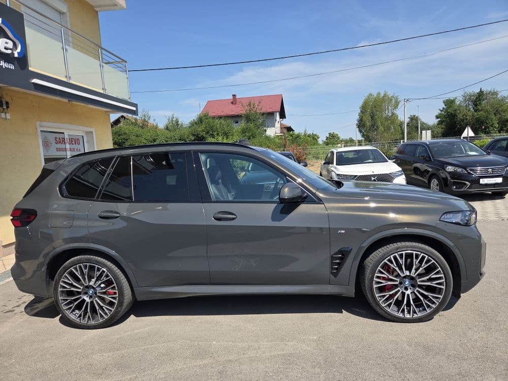 BMW X5 50 E X-DRIVE M - 5