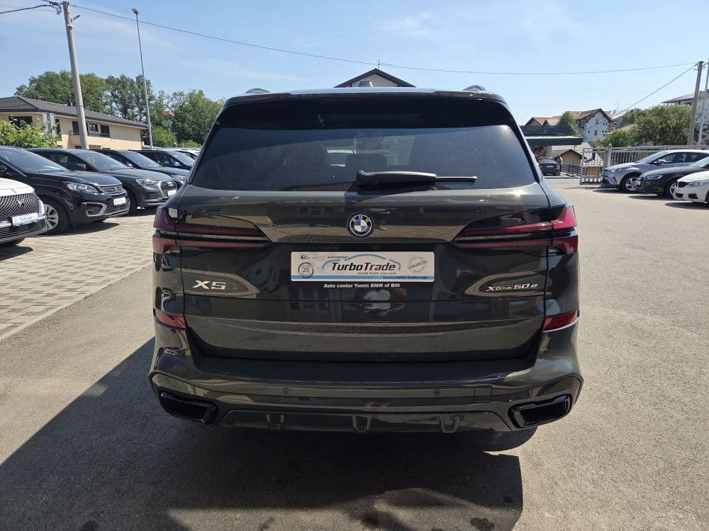 BMW X5 50 E X-DRIVE M - 7