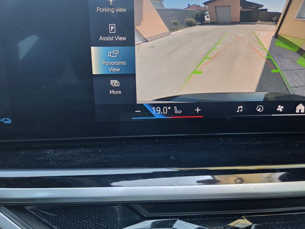 BMW X5 50 E X-DRIVE M - 18