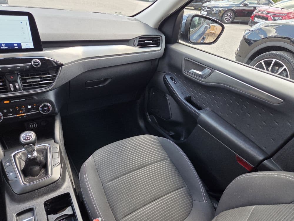 Ford Kuga 1.5 Ecobust 2WD Titanium - 11