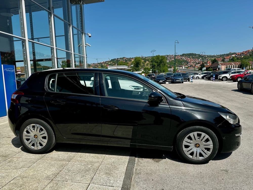 PEUGEOT 308 1.6HDi - 5