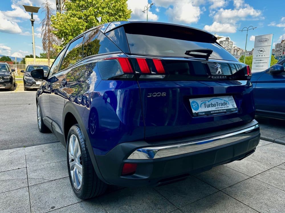 PEUGEOT 3008 1.6HDI - 7