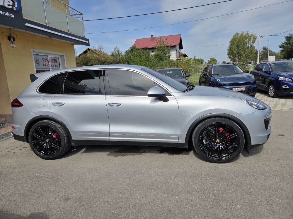 Porsche Cayenne 3.0D AWD - 5