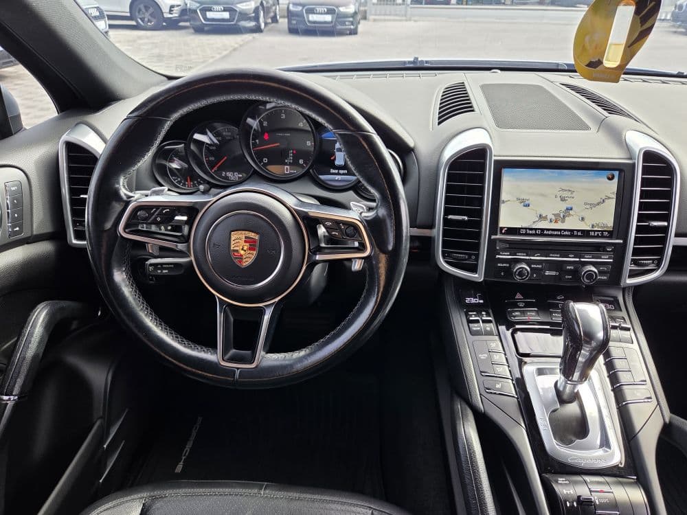 Porsche Cayenne 3.0D AWD - 14