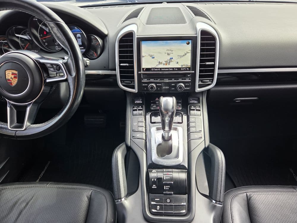 Porsche Cayenne 3.0D AWD - 12