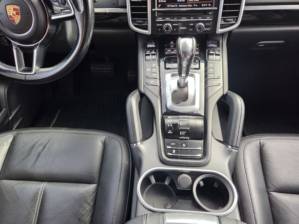 Porsche Cayenne 3.0D AWD - 13