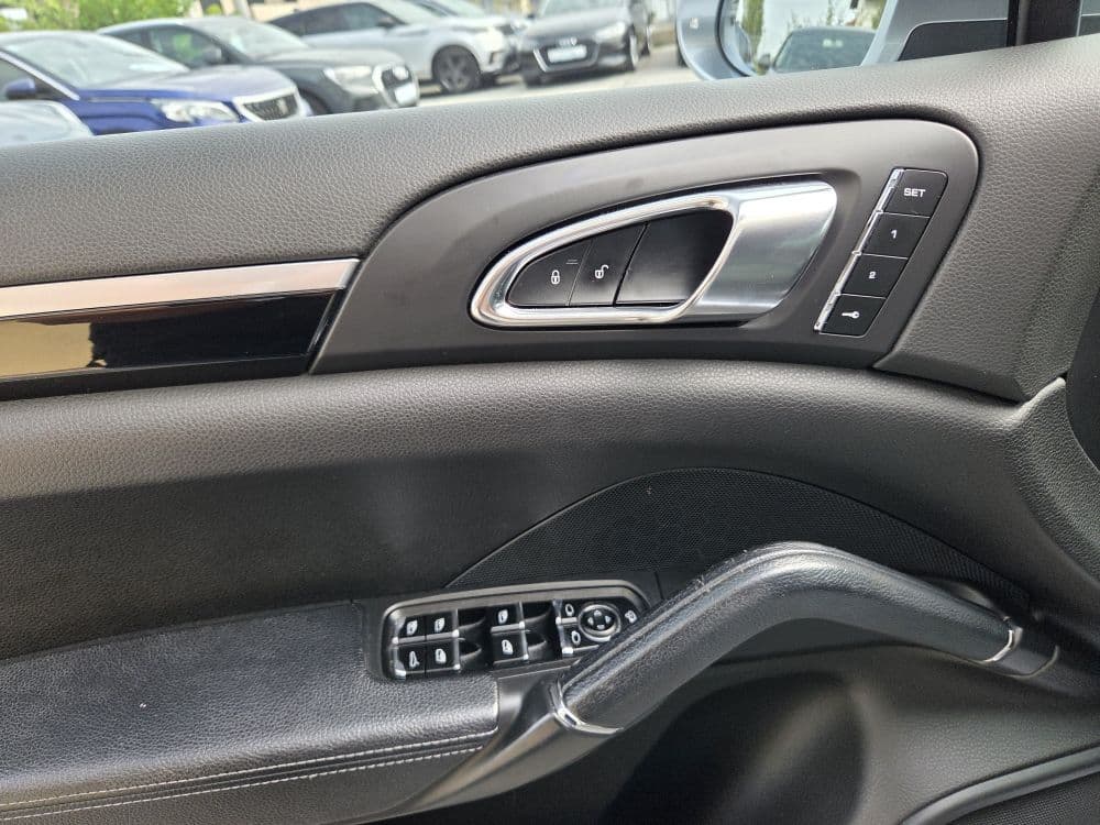 Porsche Cayenne 3.0D AWD - 9