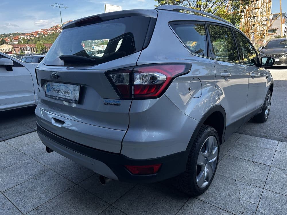 FORD KUGA 1.5 EcoBoost Aut - 6
