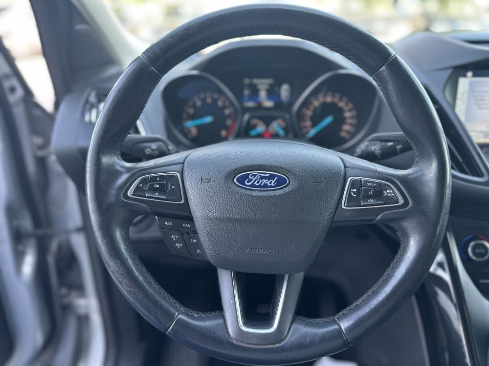 FORD KUGA 1.5 EcoBoost Aut - 13