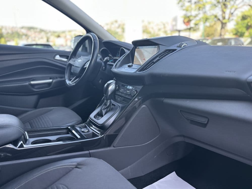 FORD KUGA 1.5 EcoBoost Aut - 18