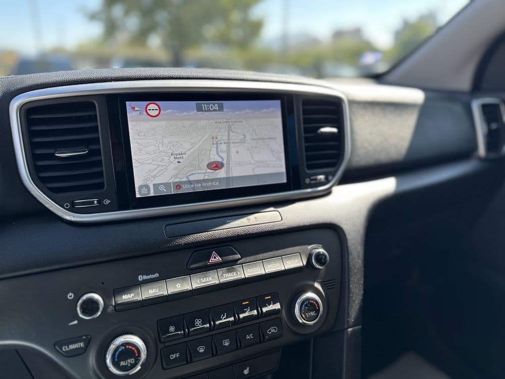 KIA SPORTAGE 1.6 CRDI BUSINESS AUT - 16