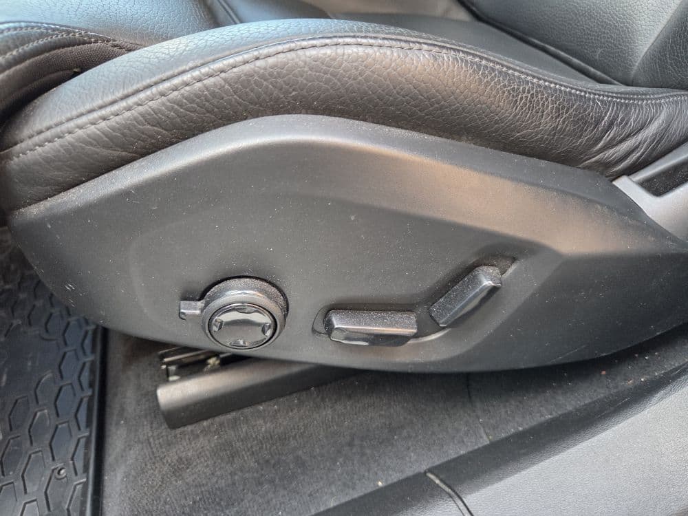 Volvo XC60 T8 4WD Momentum Hybrid - 20