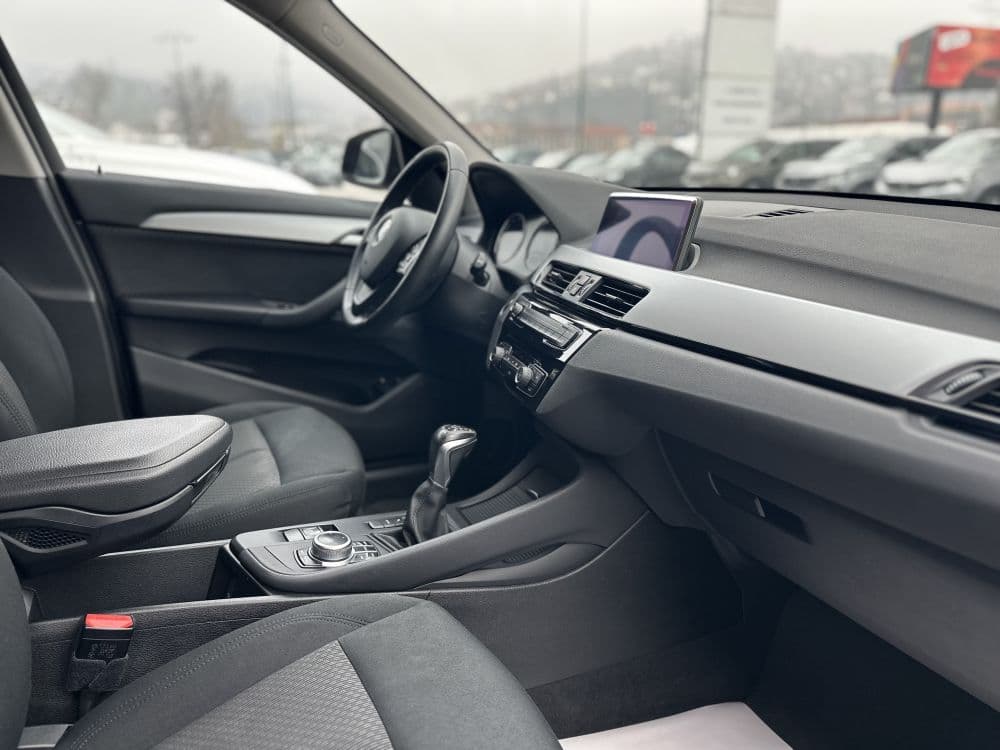 BMW X1 25E X-DRIVE PLUG IN - 16