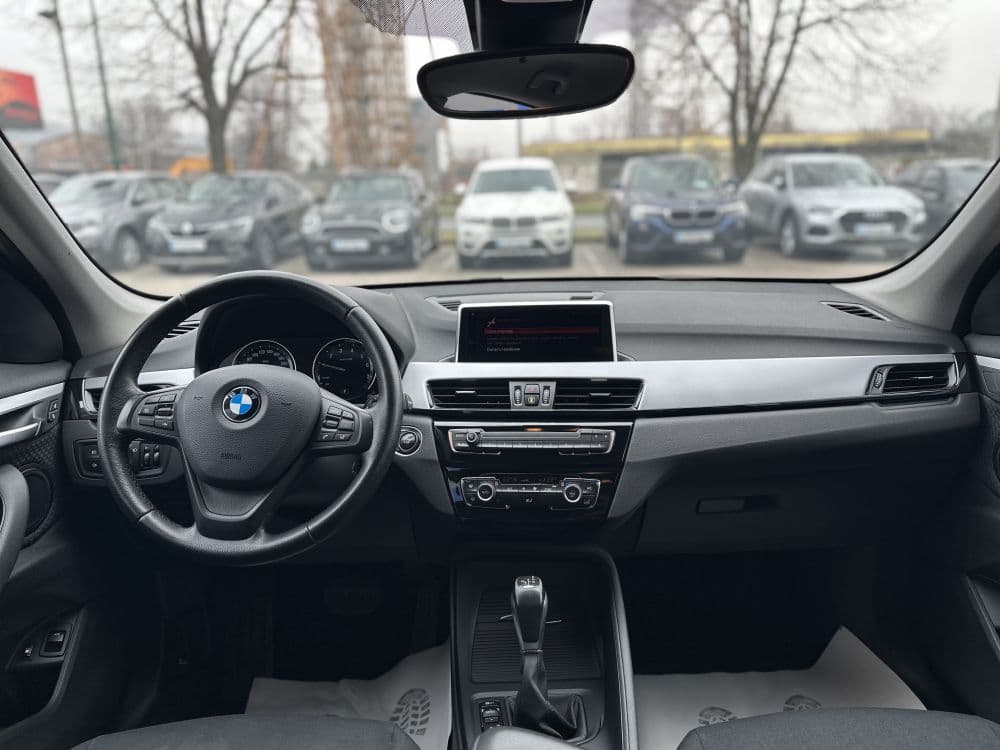 BMW X1 25E X-DRIVE PLUG IN - 11