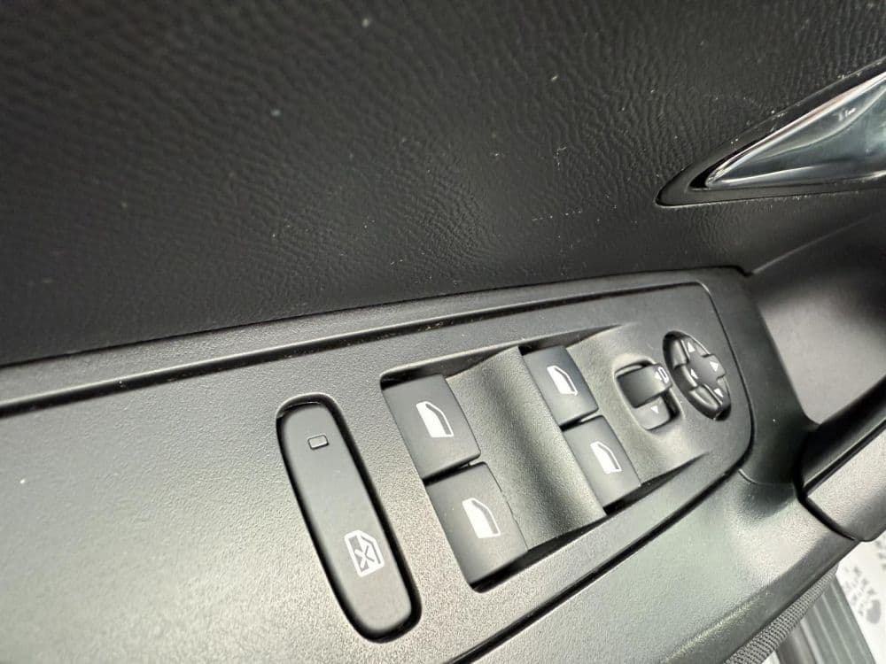 PEUGEOT 2008 1.2 PURE TECH ALLUR AUT - 8