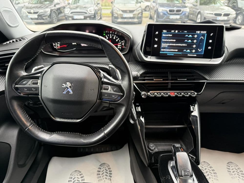 PEUGEOT 2008 1.2 PURE TECH ALLUR AUT - 11