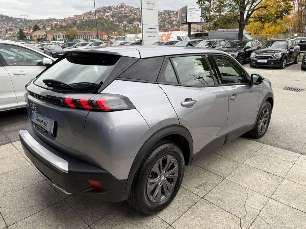 PEUGEOT 2008 1.2 PURE TECH ALLUR AUT - 5