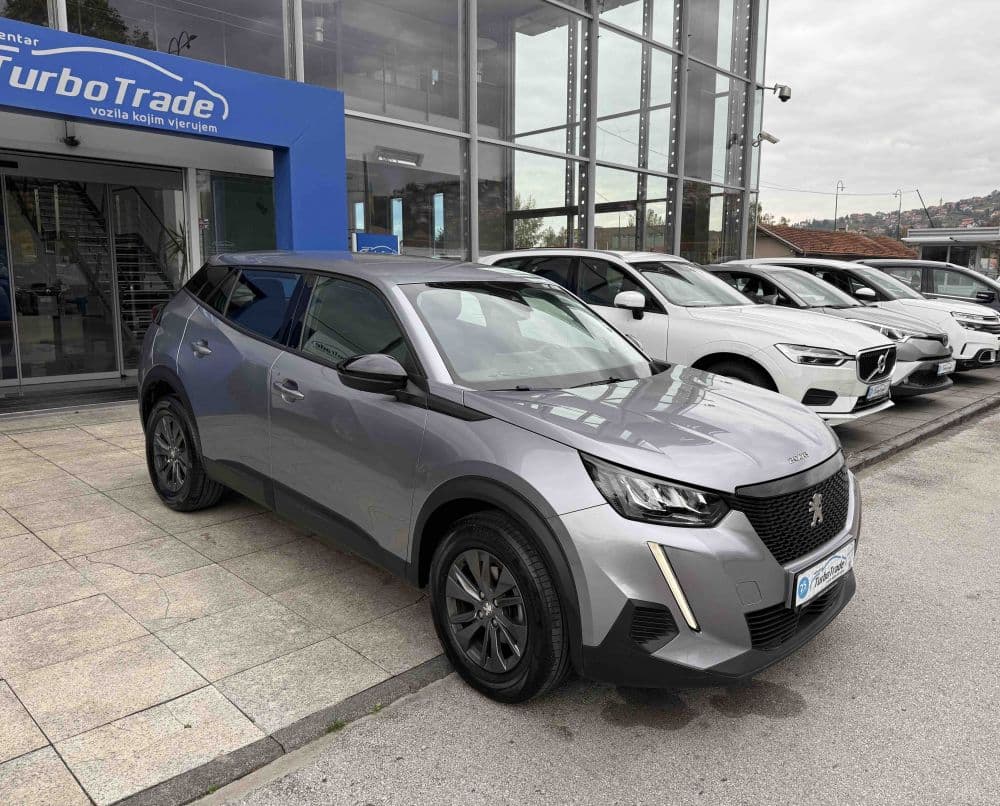 PEUGEOT 2008 1.2 PURE TECH ALLUR AUT