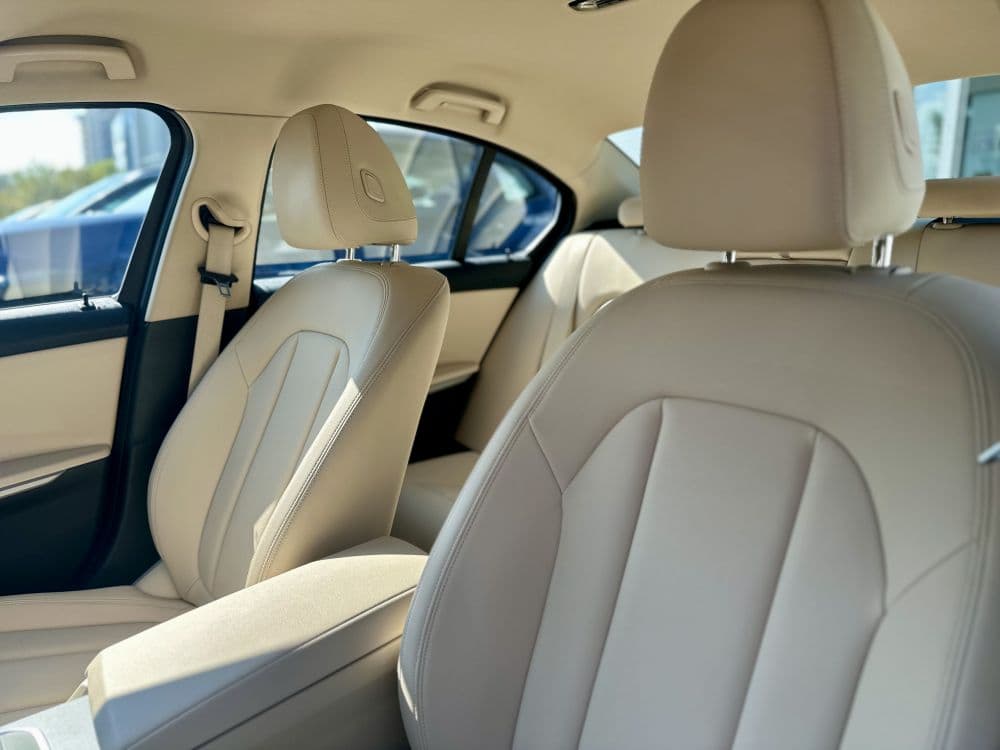 BMW 330E PLUG IN HYBRID - 12