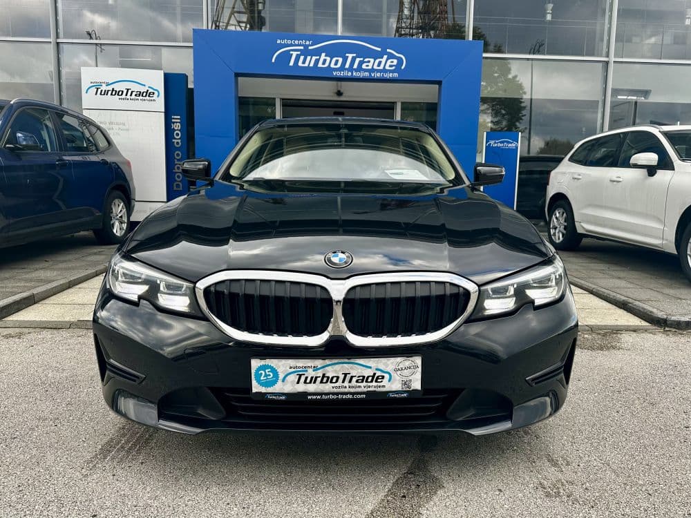 BMW 330E PLUG IN HYBRID - 2