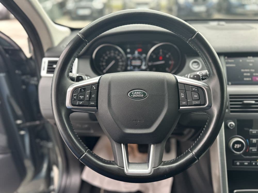 LAND ROVER DISCOVERY SPORT - 11