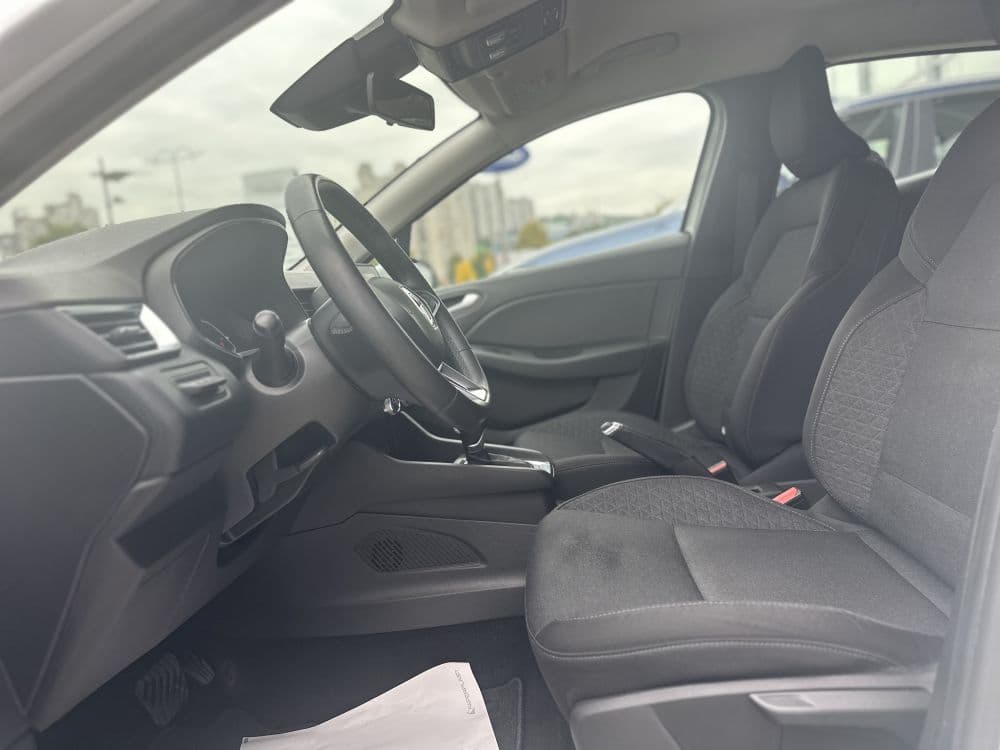 RENAULT CLIO E-TECH 1.6 HYBRID - 13