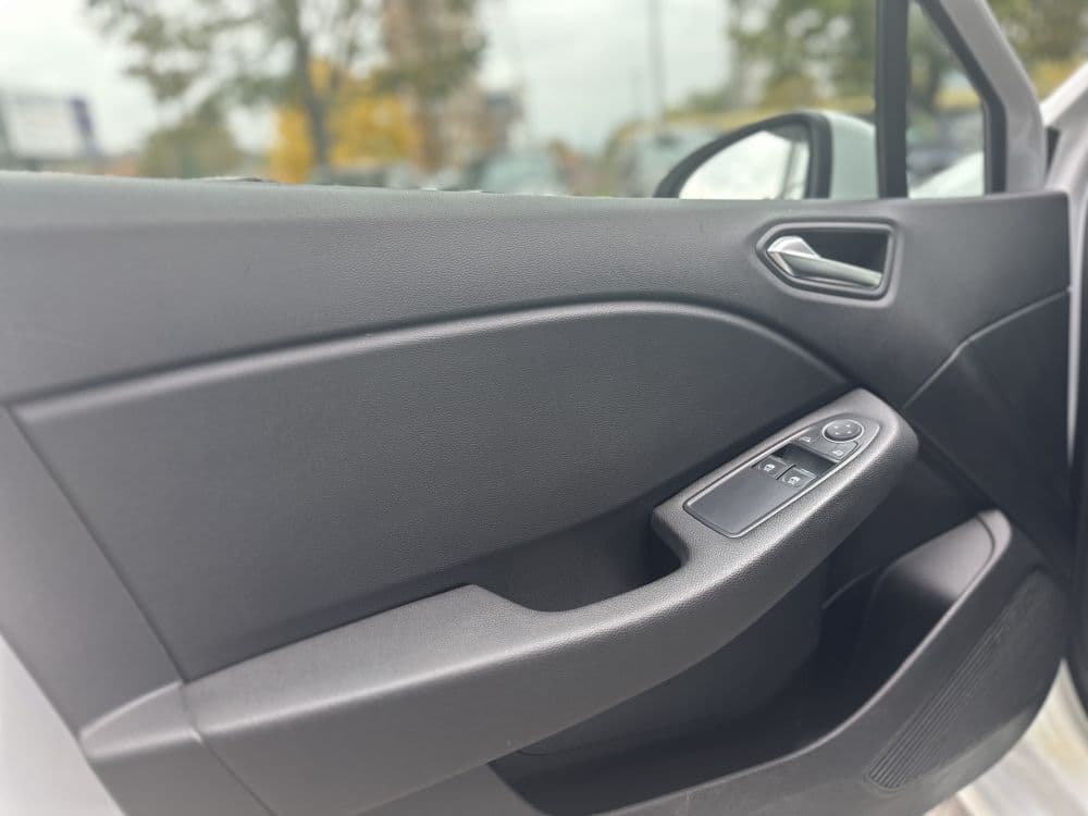 RENAULT CLIO E-TECH 1.6 HYBRID - 9