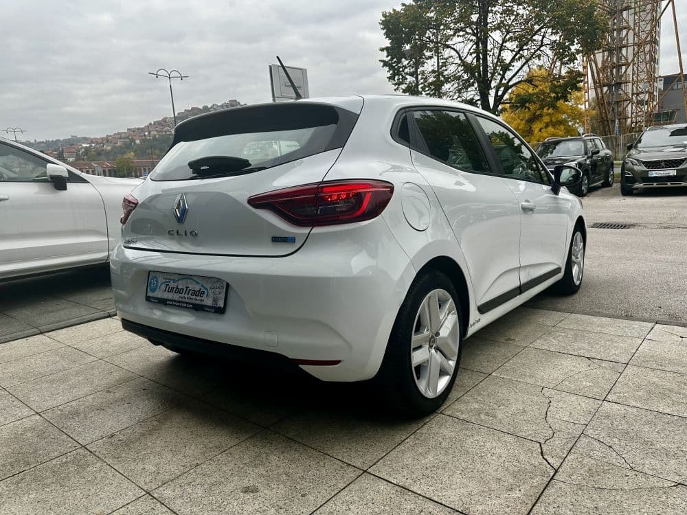 RENAULT CLIO E-TECH 1.6 HYBRID - 8