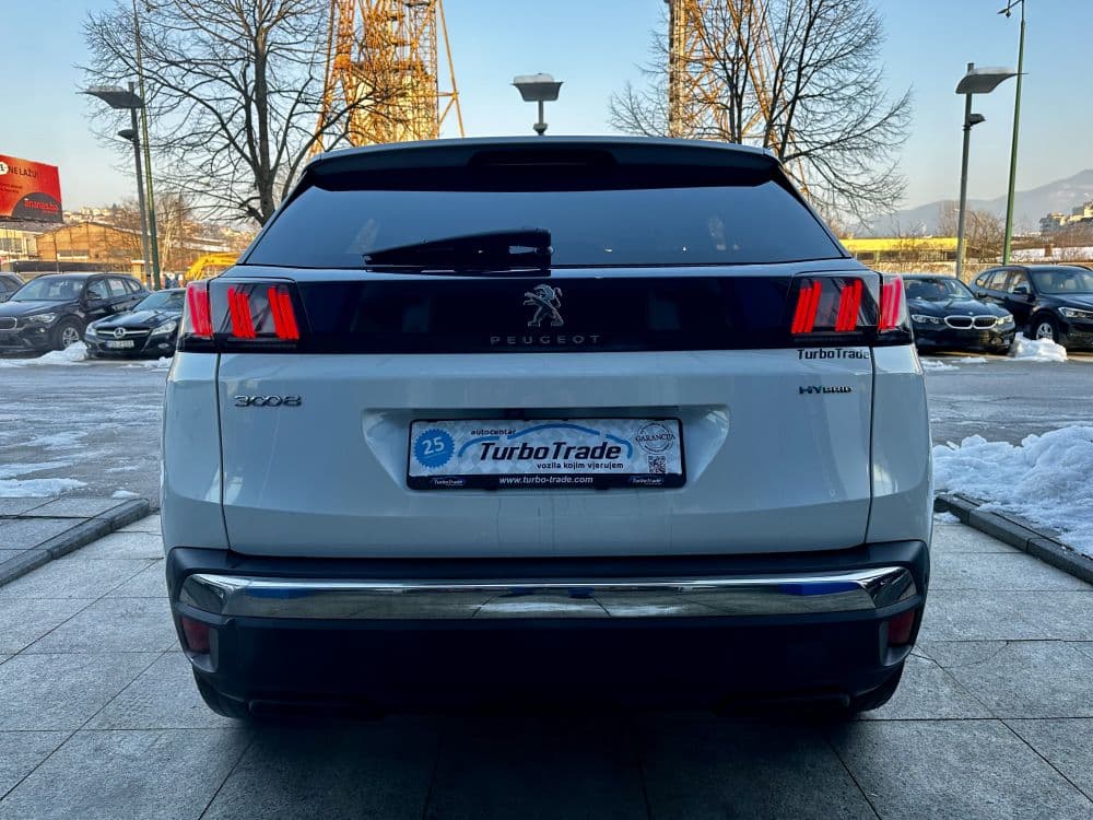 PEUGEOT 3008 1.6 PLUG-IN HYBRID ALLURE PACK - 7
