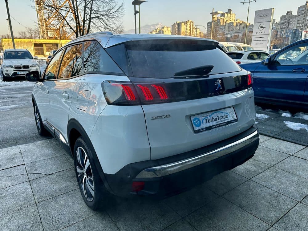 PEUGEOT 3008 1.6 PLUG-IN HYBRID ALLURE PACK - 8