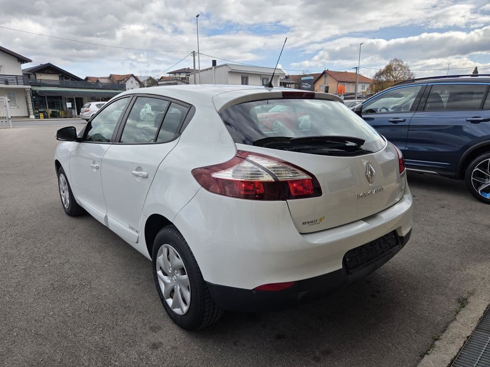 Renault Megane 1.5 DCI - 6