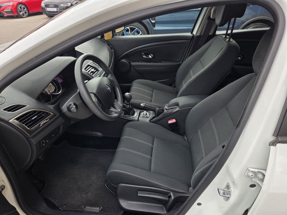 Renault Megane 1.5 DCI - 9