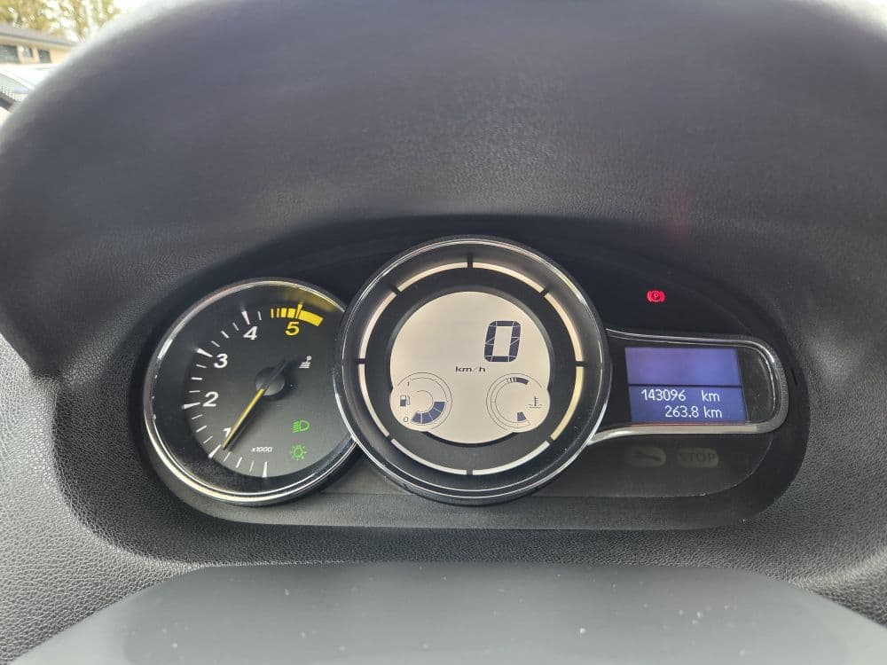 Renault Megane 1.5 DCI - 14