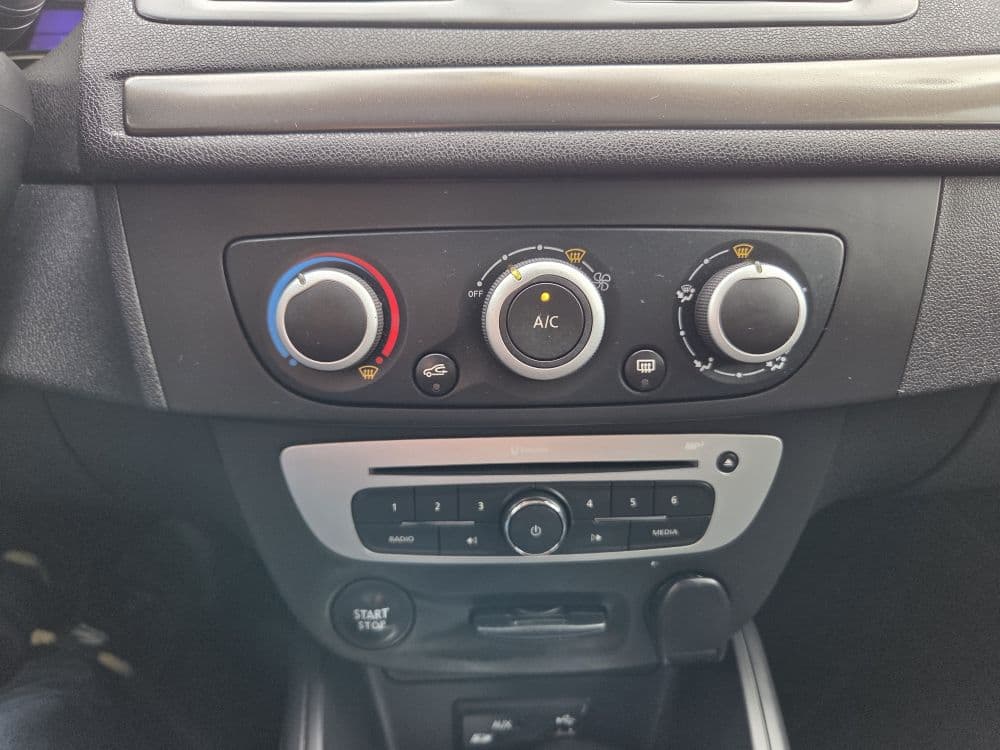 Renault Megane 1.5 DCI - 13