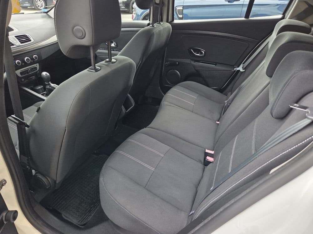Renault Megane 1.5 DCI - 17