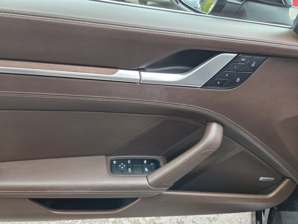 Porsche Carrera 911 Sport-Chrono Bose - 24