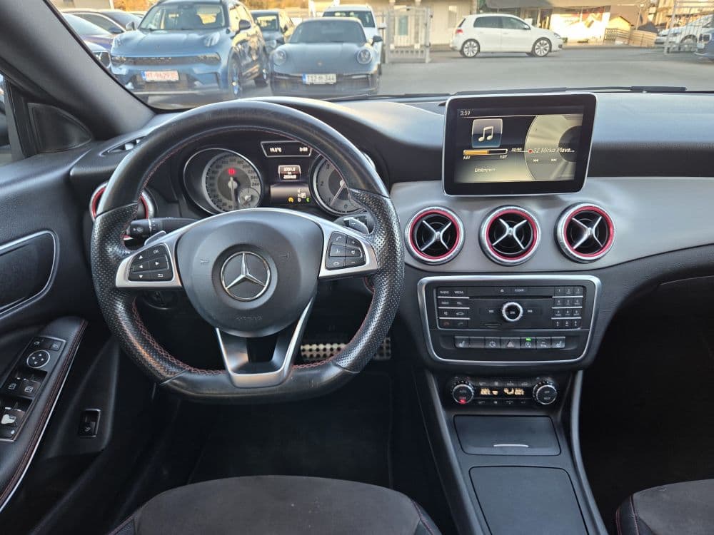 Mercedes-Benz CLA220 CDI AMG - 12