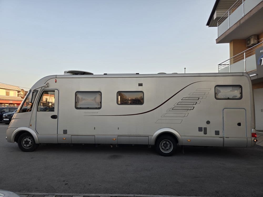 Mercedes Hymer S830 Kamper - 4