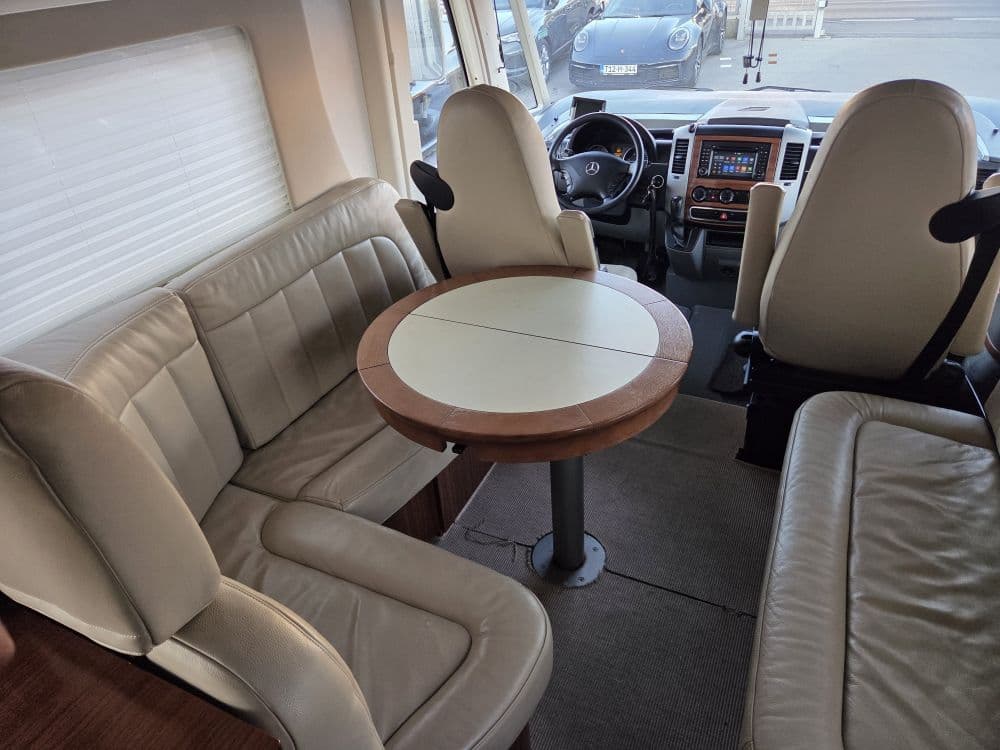 Mercedes Hymer S830 Kamper - 12