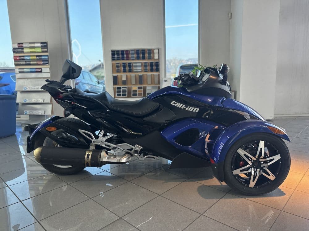 CAN-AM SPYDER 1000RS - 4